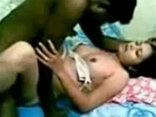 Dp fhg 848 North indian girl have sex by her tamil servant. 